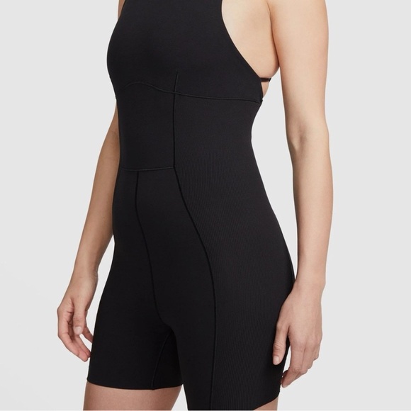 Nike Yoga Luxe Dri-Fit 5 in 1 Jumpsuit Romper size S - Picture 5 of 13